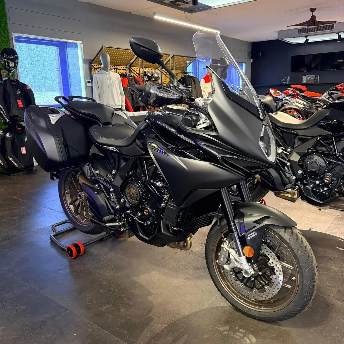 MV Agusta Turismo Veloce 800 Lusso SCS (2021 - 26)