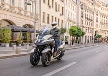 Nuovo Yamaha Tricity 300 2026: lo scooter a tre ruote rinnovato in tutto, ora anche con l’airbag