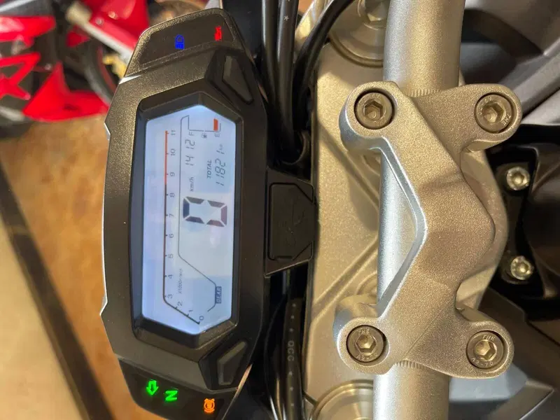 Voge Brivido 500R (2021 - 24) (19)