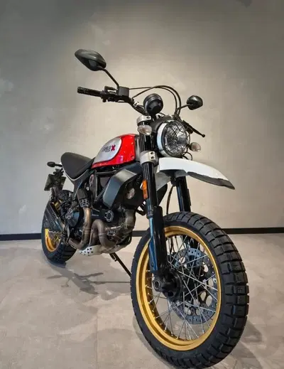 Ducati Scrambler 800 Desert Sled (2017 - 20) usata