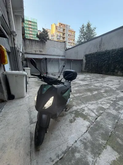 Piaggio 1 Active (2022 - 26) usata