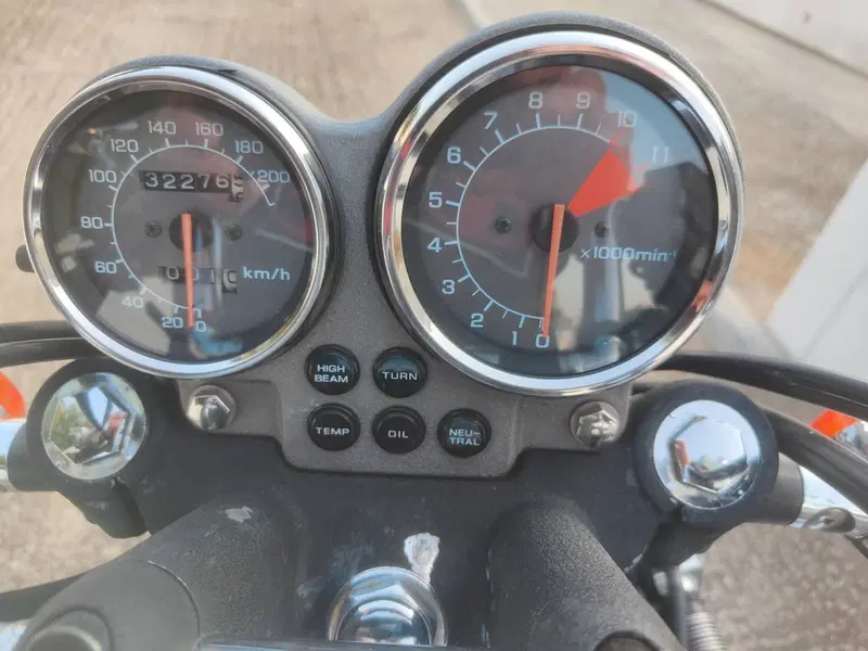Honda VF 750 c (3)