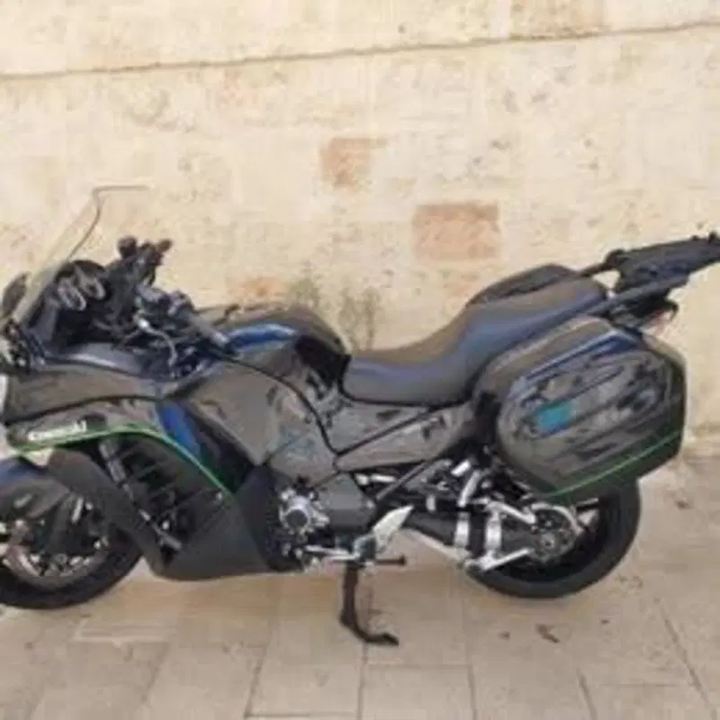 Kawasaki GTR 1400 ABS (2015 - 16)