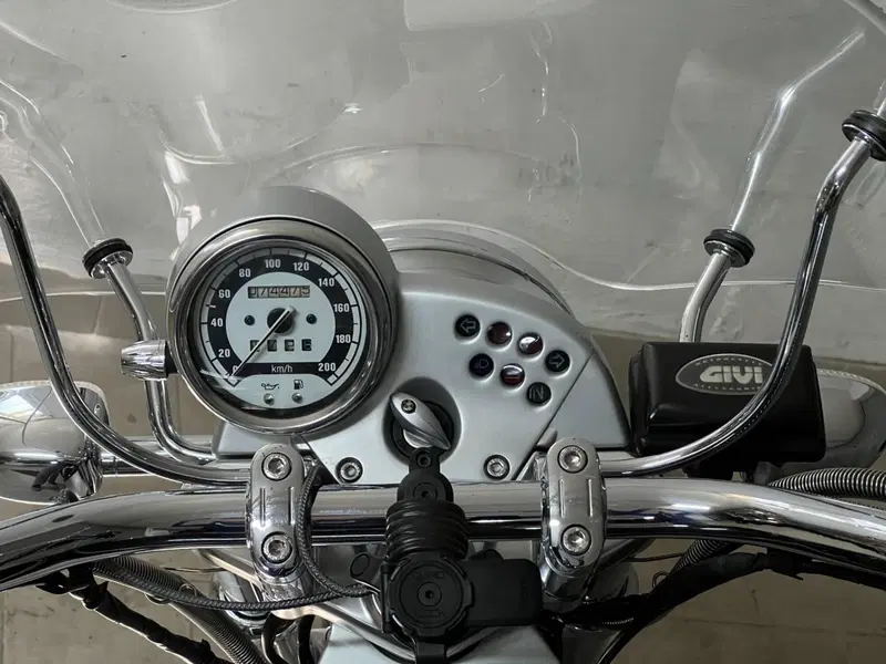 Bmw R 1200 C Classic (12)