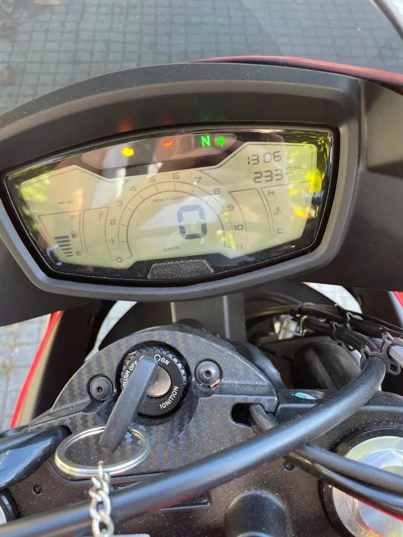 Aprilia Tuono 125 (2021 - 24) (9)