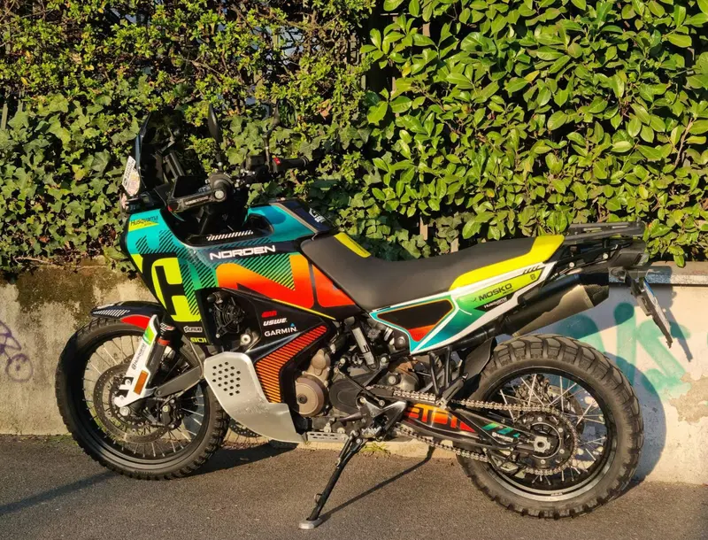Husqvarna Norden 901 (2022 - 26) (2)