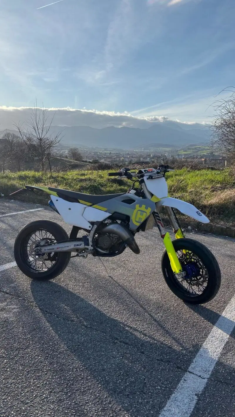 Husqvarna TC 125 (2024) (2)