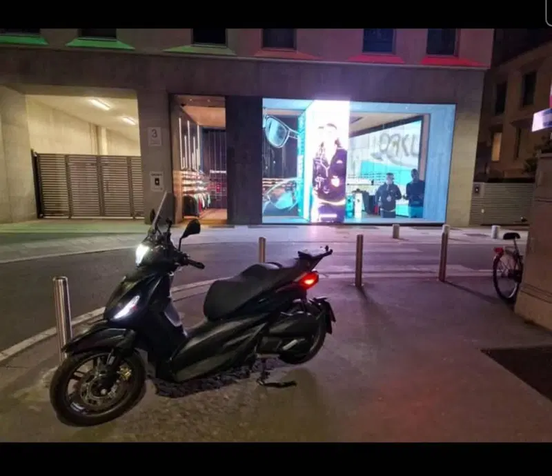 Piaggio Beverly 300 S ABS-ASR (2021 - 25) (3)