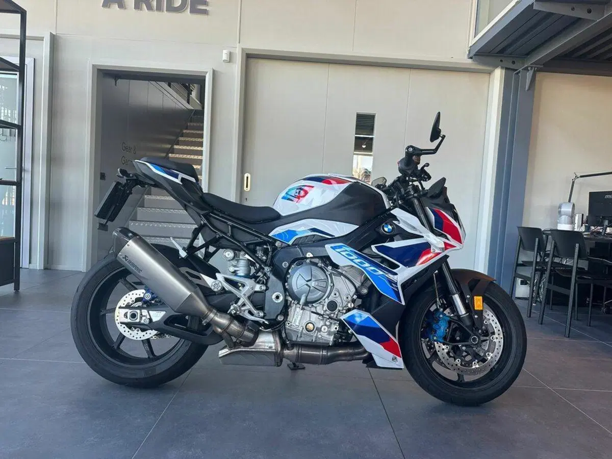 Bmw M 1000 R (2023 - 24)