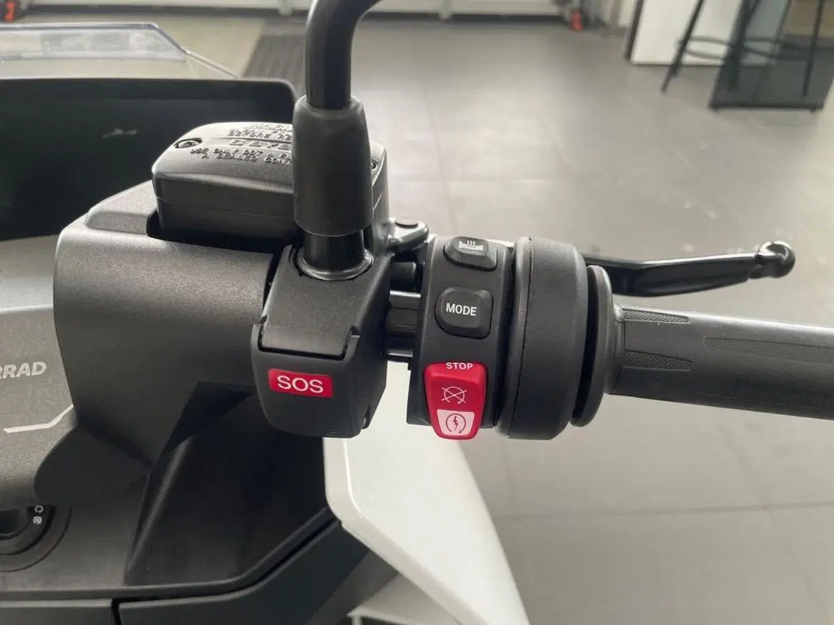 Bmw CE 04 (2021 - 25) (11)