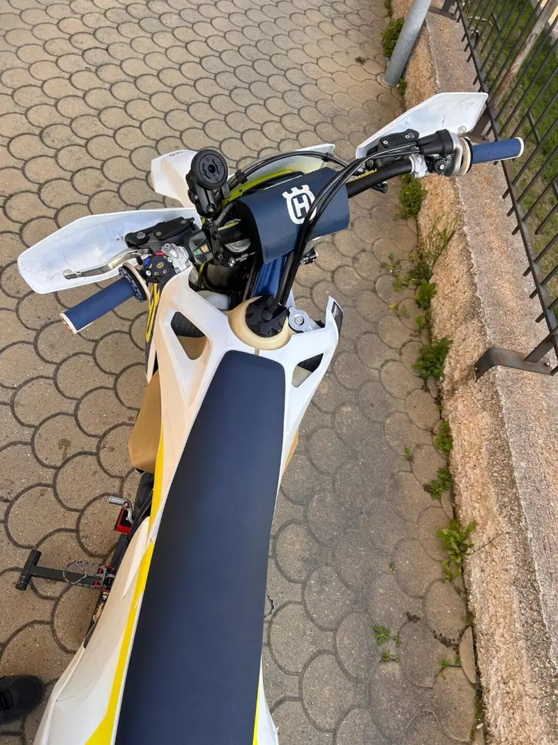 Husqvarna FE 350 (2023) (7)