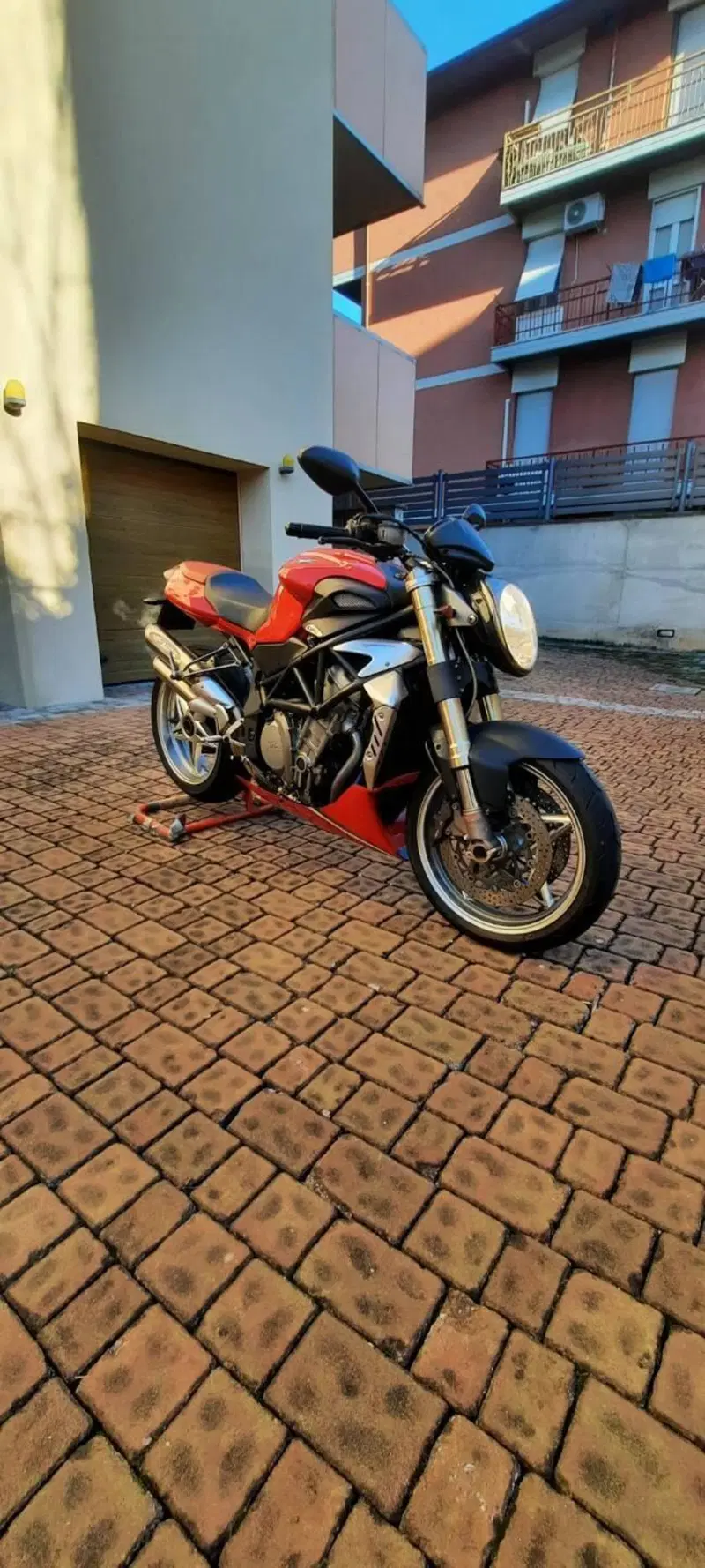 MV Agusta Brutale 750 S (2002 - 06) (4)