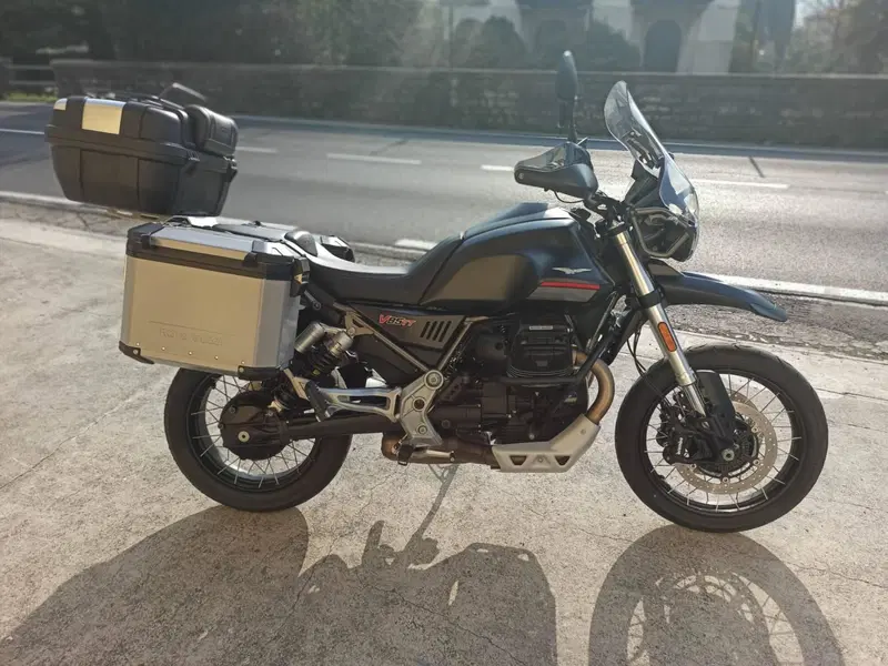 Moto Guzzi V85 TT (2021 - 23)