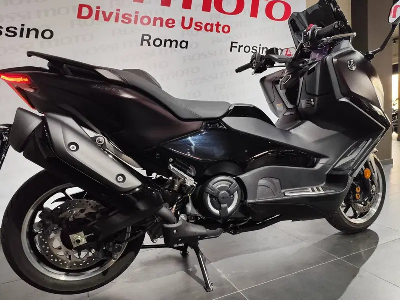 Yamaha T-Max 560 Tech Max (2025 - 26) (2)