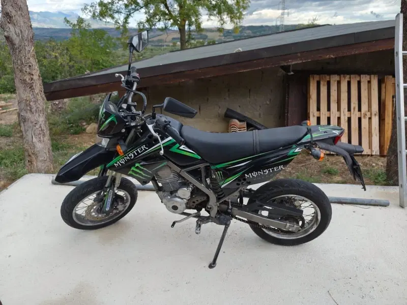 Kawasaki D-Tracker 125
