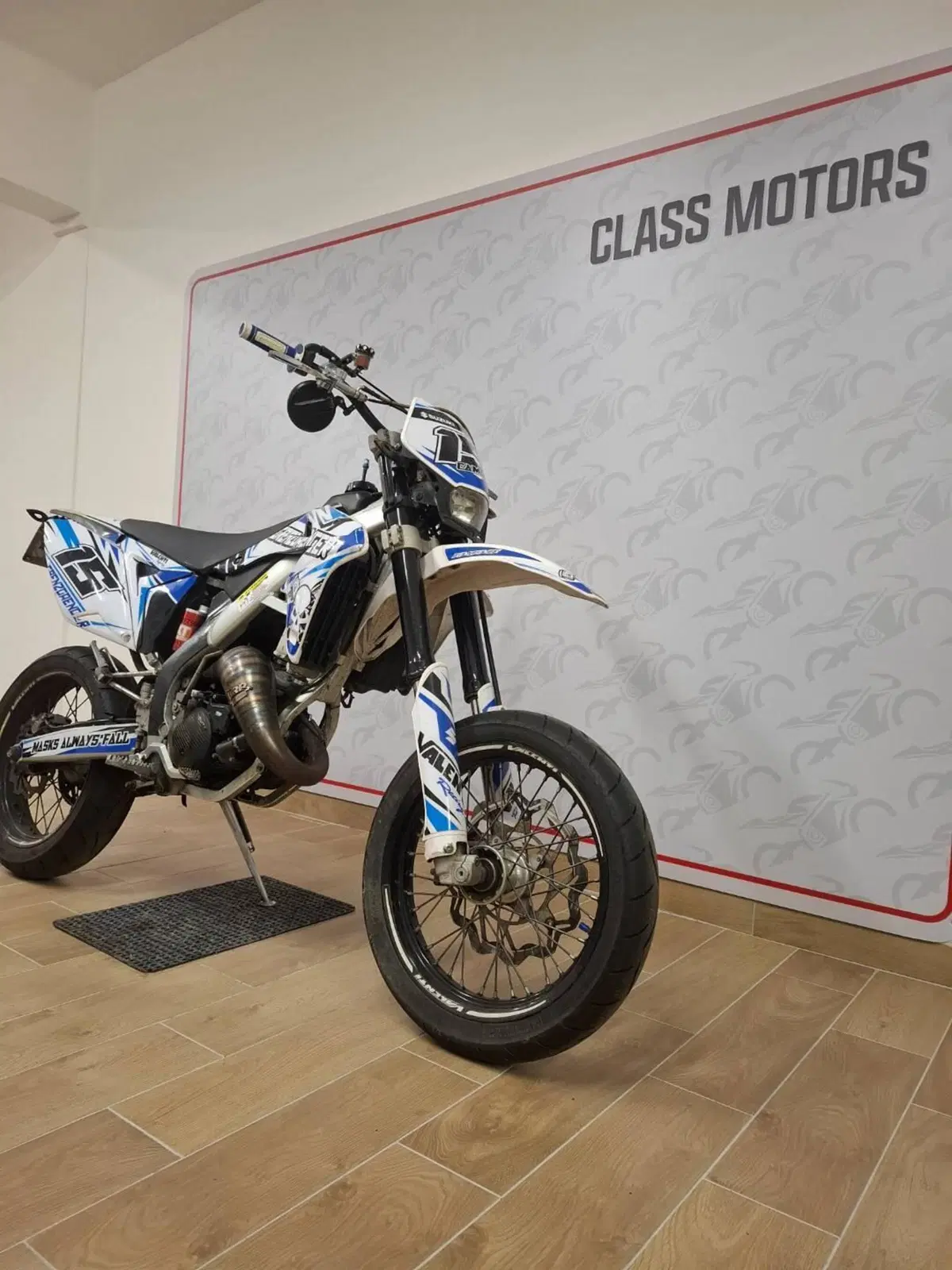 Valenti Racing SM 50 (2015 - 22) (3)