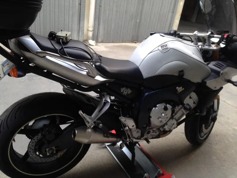 Yamaha FZ1 Fazer (2006 - 16) (4)