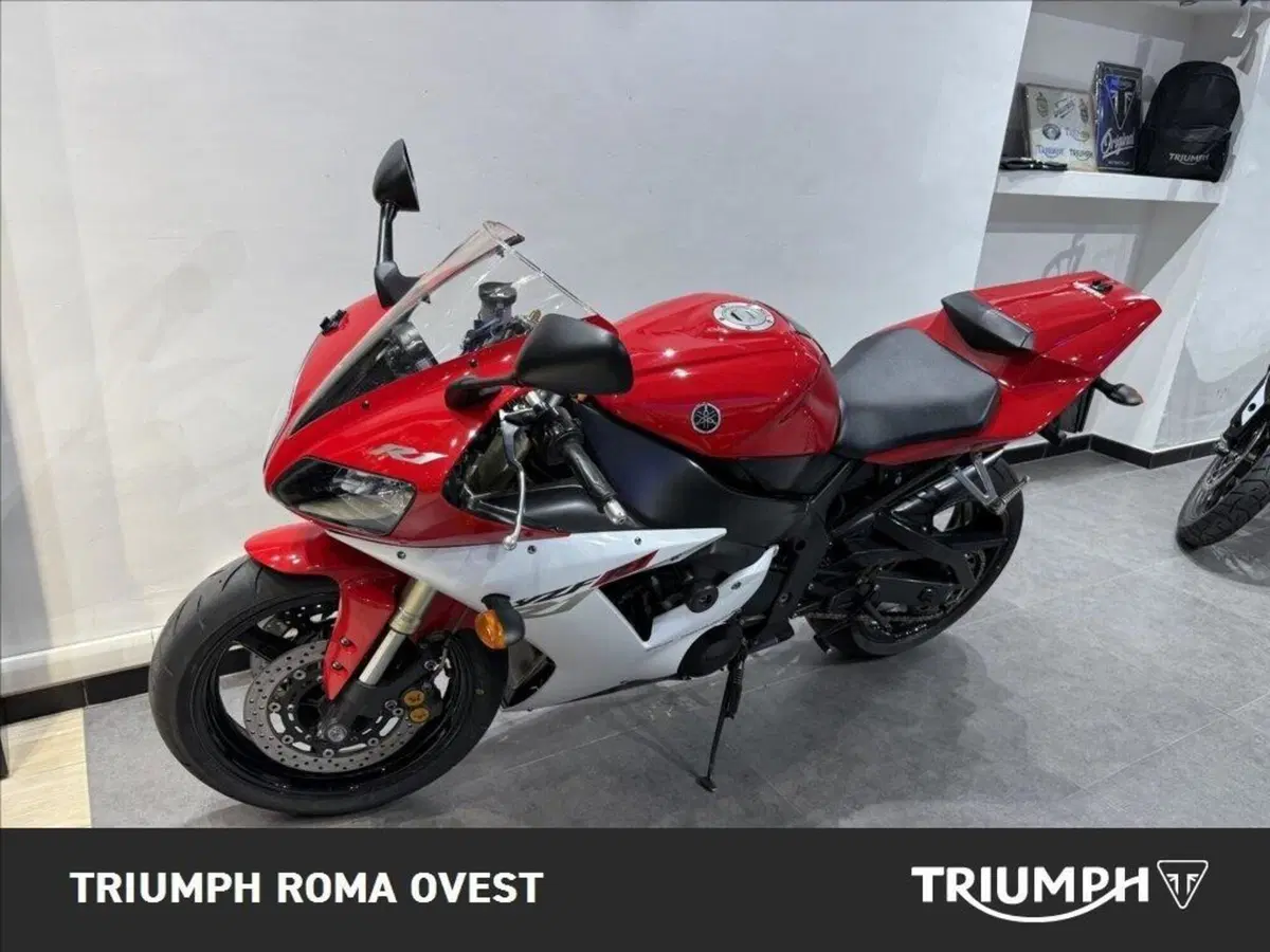 Yamaha YZF R1 (2002 - 03) (10)