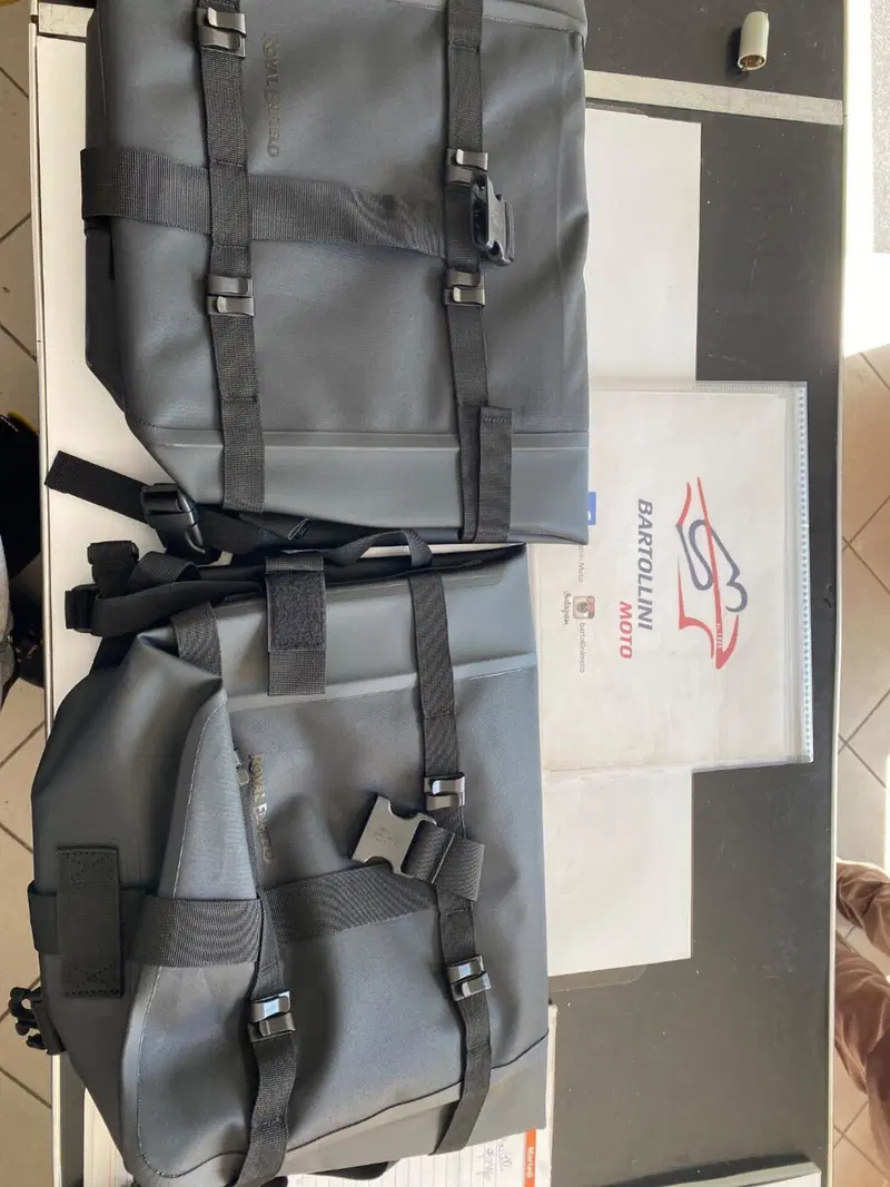 Borse laterali Guerrilla 450 Royal Enfield
