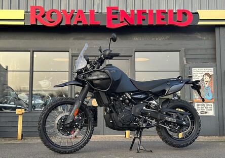 In Inghilterra la RE Himalayan 450 diventa Phantom Edition, per l'off-road estremo