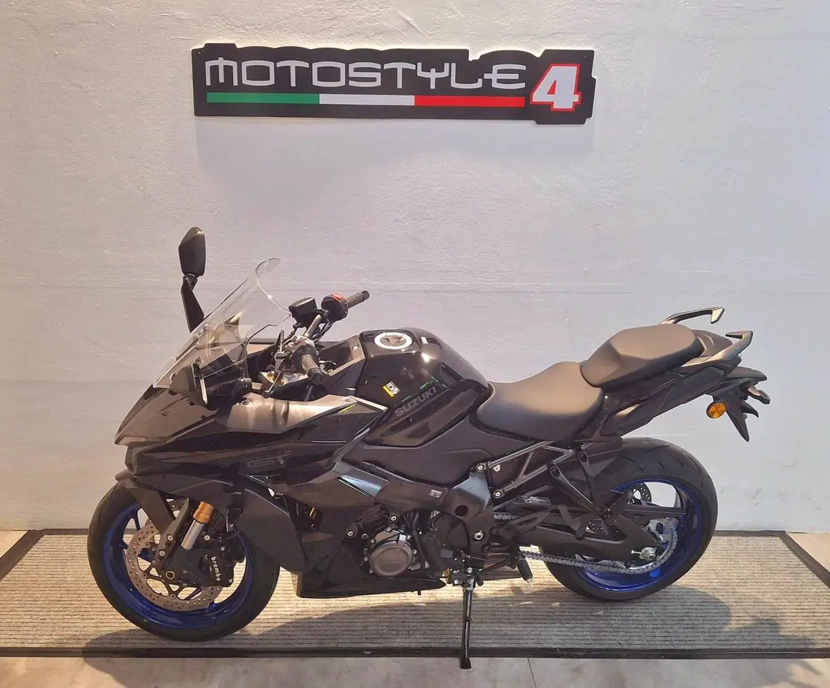 Suzuki GSX-S1000GT (2025 - 26) (2)