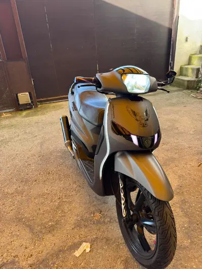 Peugeot Tweet 125i GT (2021 - 25) usata