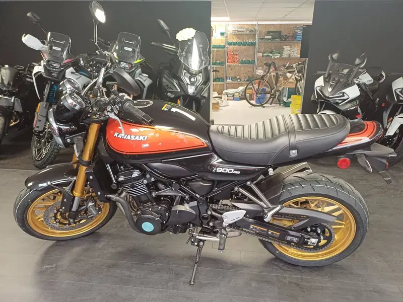 Kawasaki Z 900 RS SE (2026) (4)