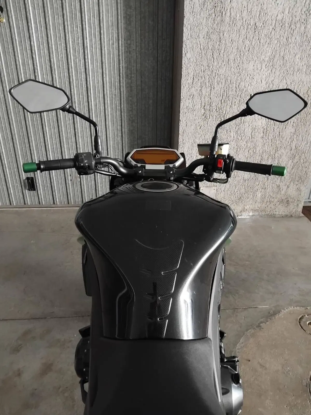 Kawasaki Z 1000 (2010 - 13) (3)