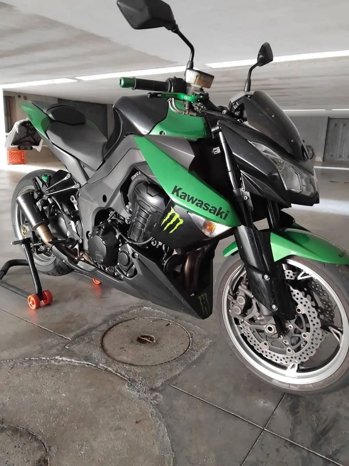 Kawasaki Z 1000 (2010 - 13) (6)