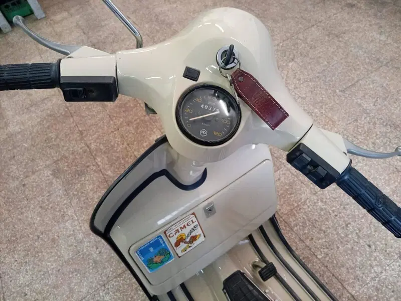 Piaggio PX 200 E (2)