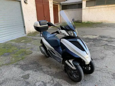 Piaggio MP3 300 Touring/LT (2011 - 13) usata