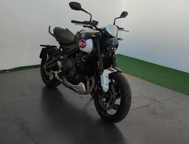 Triumph Trident 660 Triple Tribute Edition (2024)
