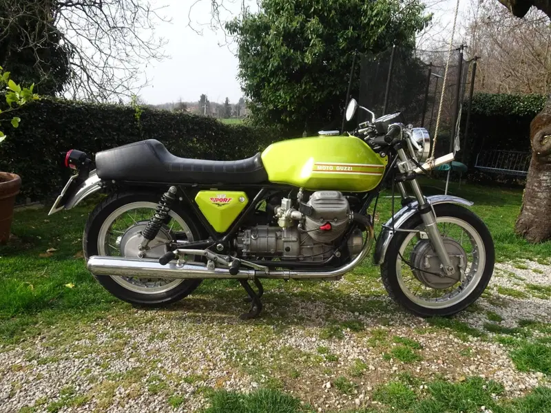 Moto Guzzi V7 SPORT