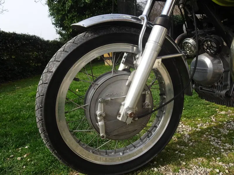 Moto Guzzi V7 SPORT (8)