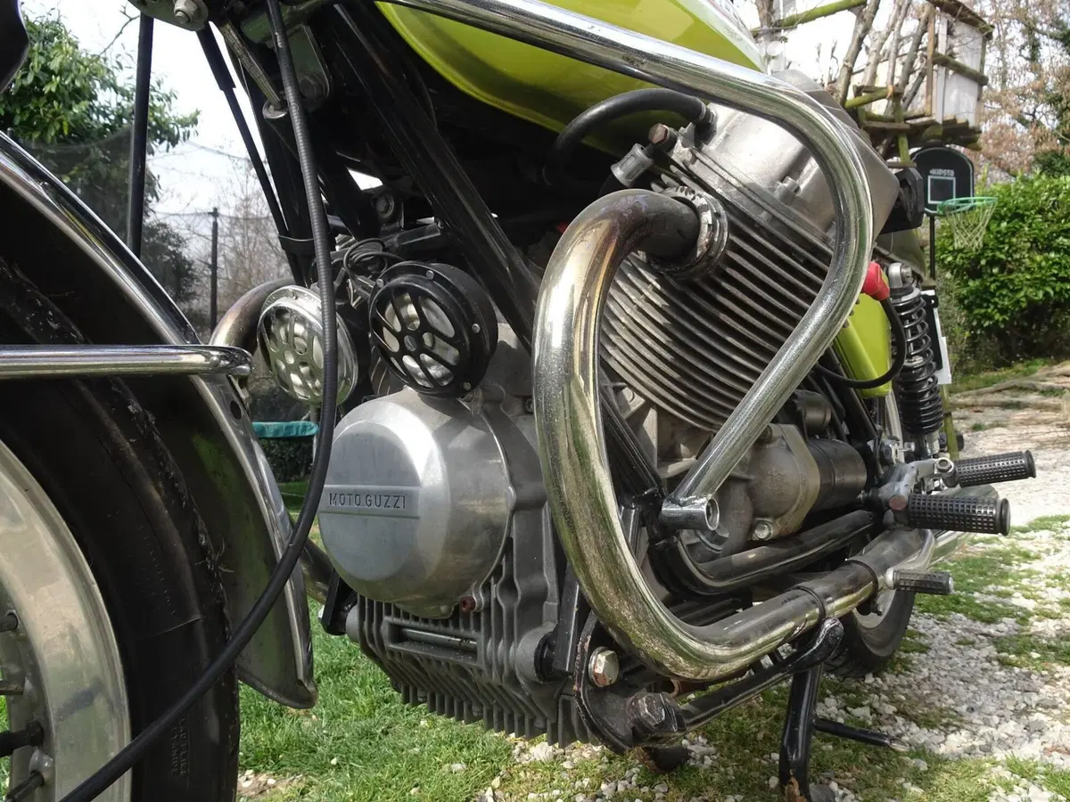 Moto Guzzi V7 SPORT (9)