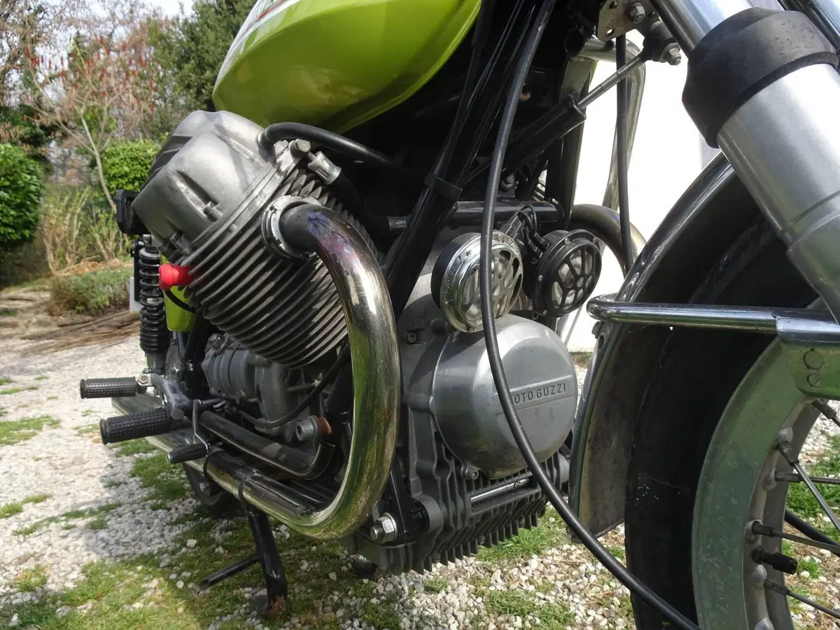 Moto Guzzi V7 SPORT (10)