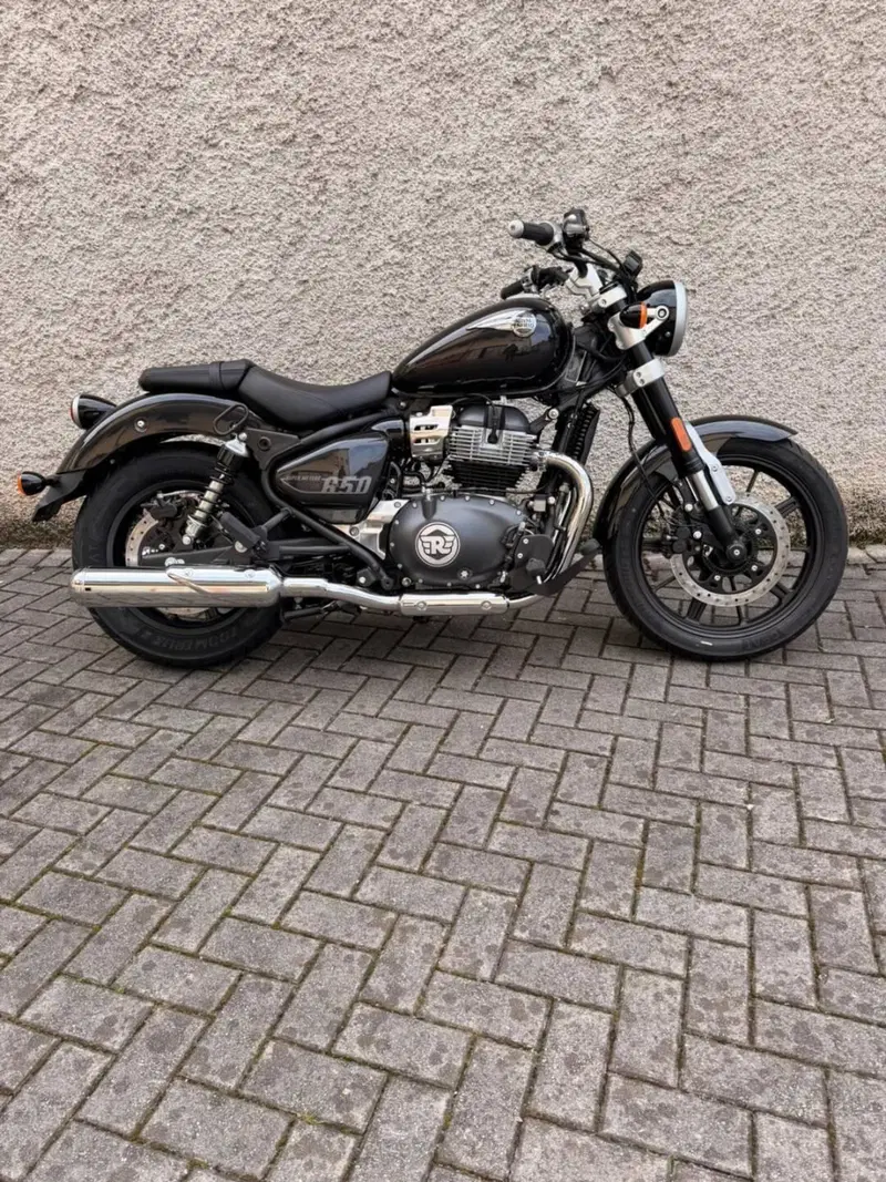 Royal Enfield Super Meteor 650 (2023 - 26) (3)