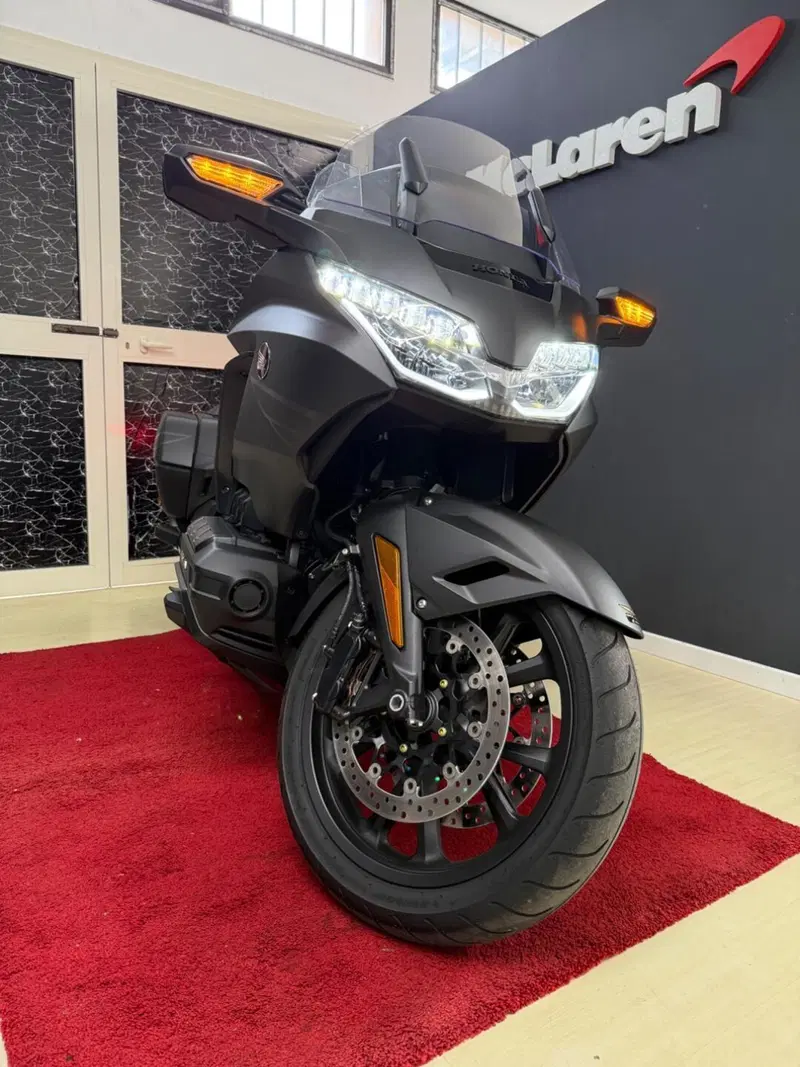Honda GL 1800 Gold Wing 50° Anniversario (2025 - 26) (5)