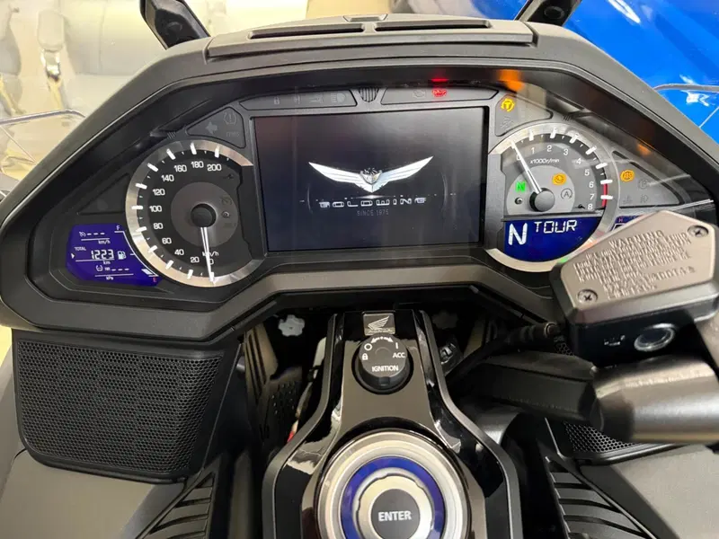 Honda GL 1800 Gold Wing 50° Anniversario (2025 - 26) (7)