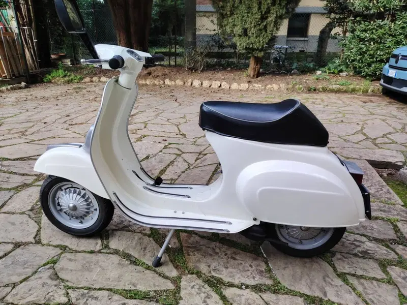 Piaggio Vespa 50 Special