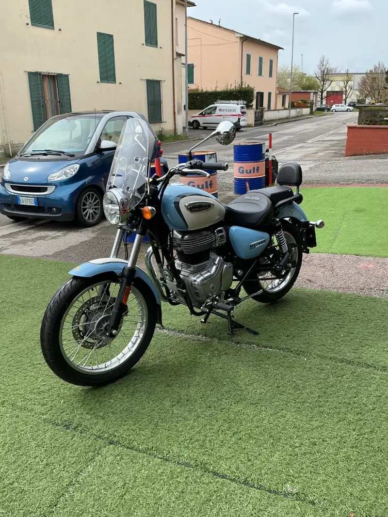 Royal Enfield Meteor 350 Aurora (2024 - 26) (3)