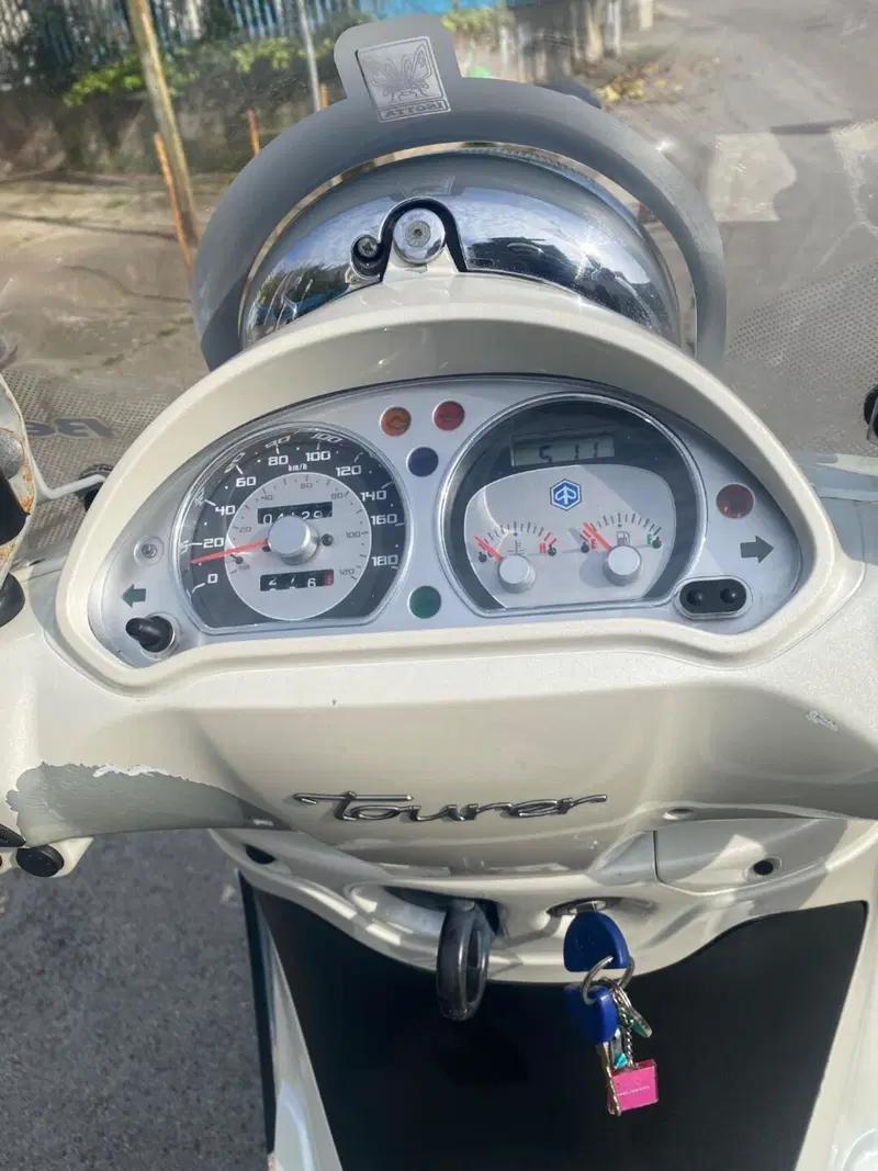 Piaggio Beverly 300 i.e. (2010 - 16)