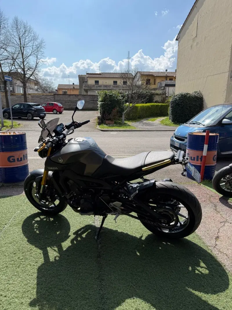 Yamaha MT-09 ABS (2016) (4)