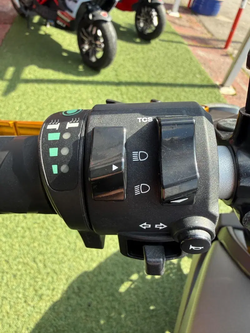 Yamaha MT-09 ABS (2016) (12)