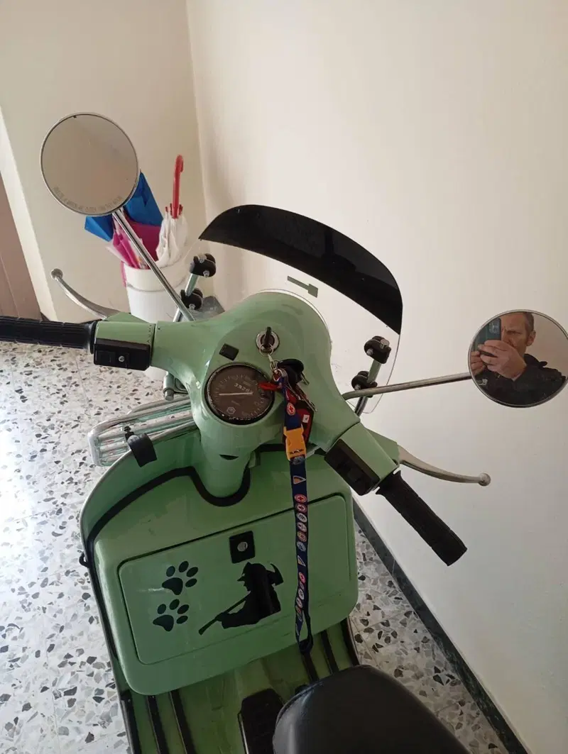 Piaggio VESPA PX 150 E (6)