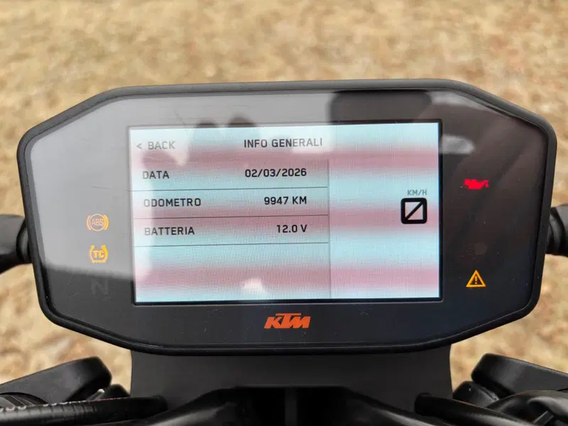 KTM 890 Duke GP (2022 - 23) (9)