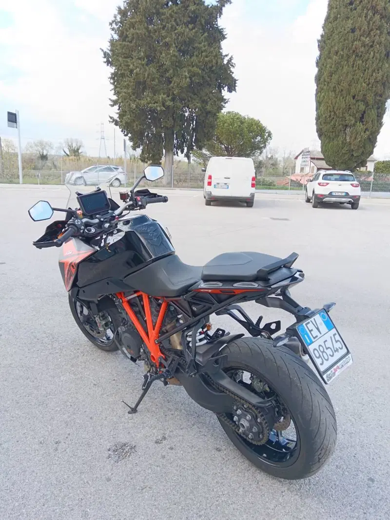 KTM 1290 Super Duke GT (2019 - 20) (4)