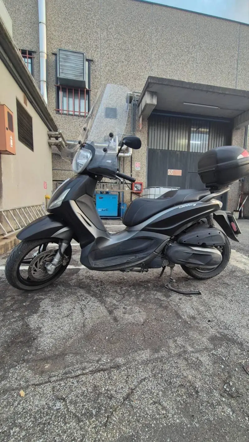 Piaggio Beverly 350 SportTouring ie ABS (2011 - 17)