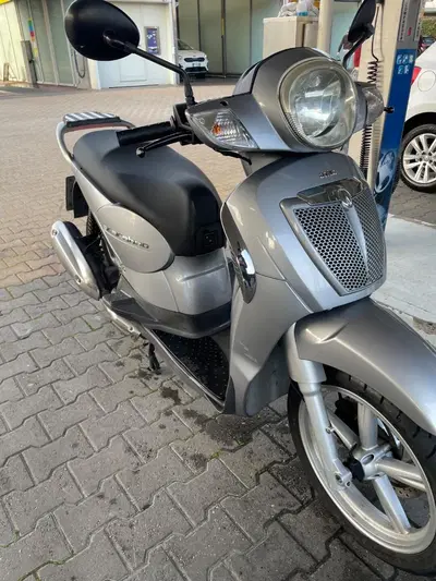 Aprilia Scarabeo 125 (2007 - 12) usata