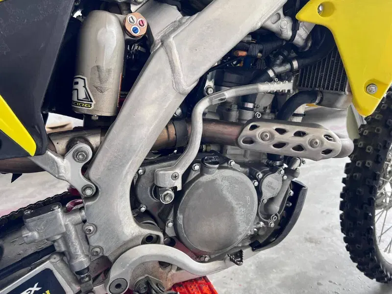 Suzuki RM-Z 250 (2017- 18) (3)